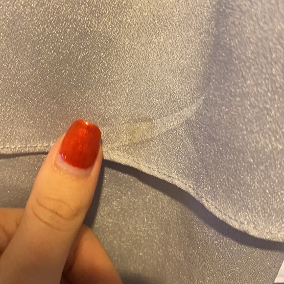 blouse - Picture 2 of 3